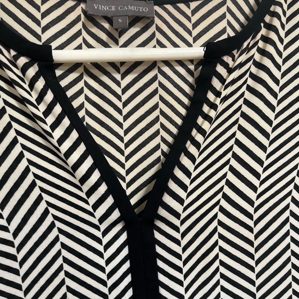 Vince Camuto Monochrome Chevron Blouse